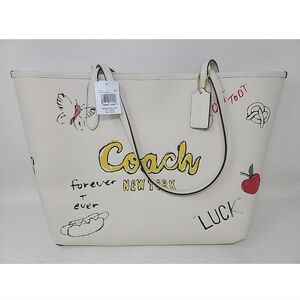 NWT COACH CAK18 City Tote Bag With Sketch Print Double Face Leather Chalk Multi